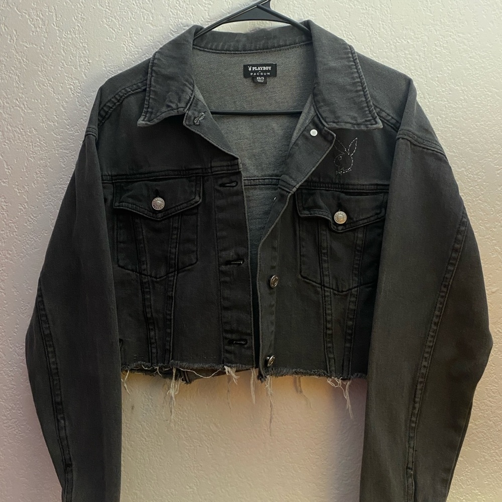 PLAYBOY Cropped Denim Jacket
